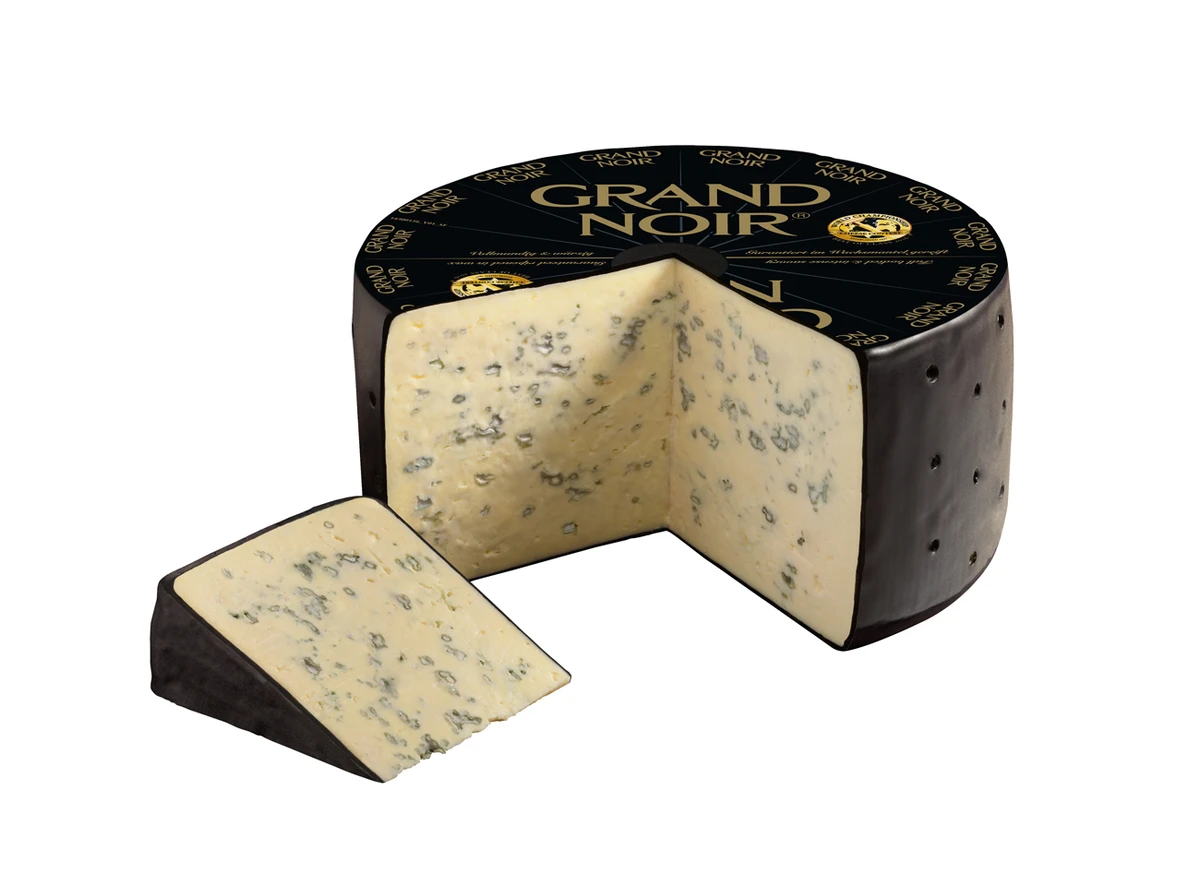 GRAN NOIR - Черното сирене със синьо сърце. – 60%