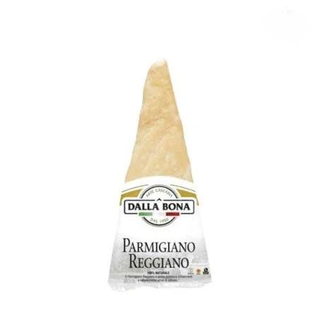 DALLA BONA — PARMIGIANO REGGIANO D.O.P. 200 г - Едно парченце. Цяла палитра от вкусове! – 200 г
